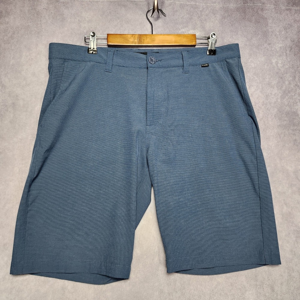 Travis Mathew Mens 36 Blue Performance Golf Shorts Stretch Micro-Texture